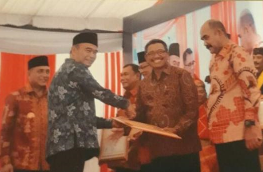 Tuntaskan Buta Aksara, Pemkab Pasuruan Raih Anugerah Aksara Utama